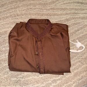 Men’s brand new Indian desi Pakistani kurta shalwar set Kurta size medium 2 pc